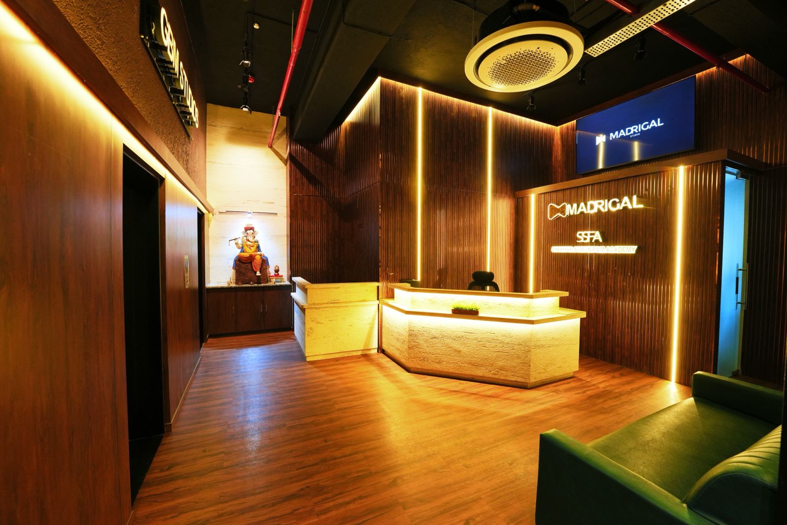 Madrigal Studio